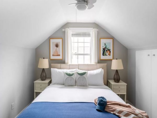 Beautiful Beach Vacation Home 18 Guests