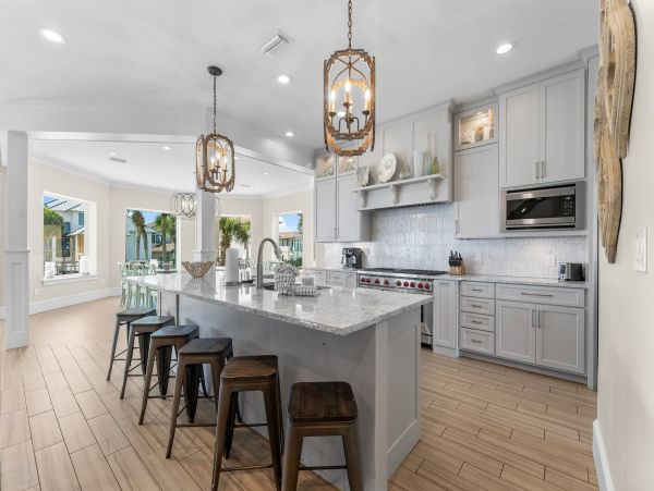 Destin Florida Luxury Beach House Rental - 9-Bedroom Gulf Coast Vacation Estate