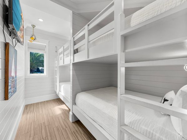 Destin Florida Luxury Beach House Rental - 9-Bedroom Gulf Coast Vacation Estate