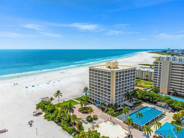 Siesta Key Beachfront Rentals | Renovated 2-Bedroom Gulf-View Condo