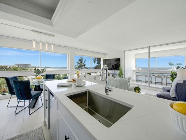 Siesta Key Beachfront Rentals | Renovated 2-Bedroom Gulf-View Condo