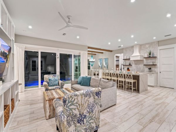 Lido Key Vacation Rental 9-Bed Luxury Sarasota Beach House with Pool & Rooftop