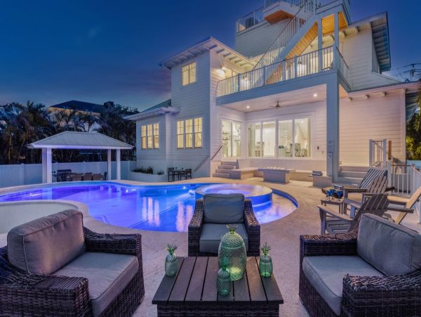 Lido Key Vacation Rental 9-Bed Luxury Sarasota Beach House with Pool & Rooftop