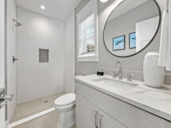 Lido Key Vacation Rental 9-Bed Luxury Sarasota Beach House with Pool & Rooftop