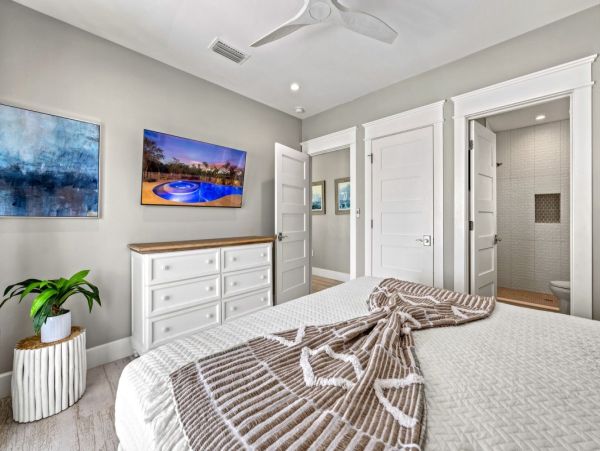 Lido Key Vacation Rental 9-Bed Luxury Sarasota Beach House with Pool & Rooftop