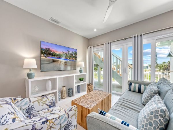 Lido Key Vacation Rental 9-Bed Luxury Sarasota Beach House with Pool & Rooftop