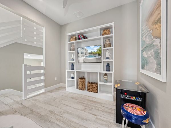 Lido Key Vacation Rental 9-Bed Luxury Sarasota Beach House with Pool & Rooftop