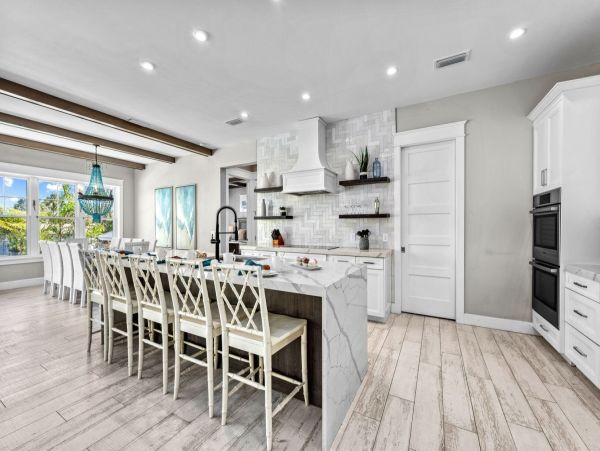 Lido Key Vacation Rental 9-Bed Luxury Sarasota Beach House with Pool & Rooftop