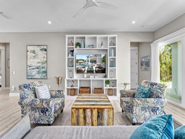 Lido Key Vacation Rental 9-Bed Luxury Sarasota Beach House with Pool & Rooftop