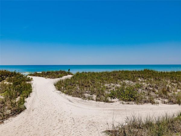 Direct Gulf Front Renovated Condo in Longboat Key