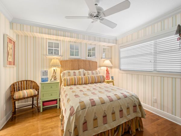 Direct Gulf Front Renovated Condo in Longboat Key