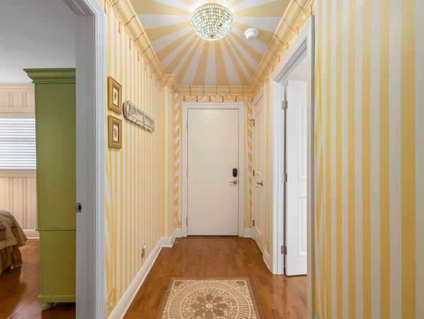 Direct Gulf Front Renovated Condo in Longboat Key