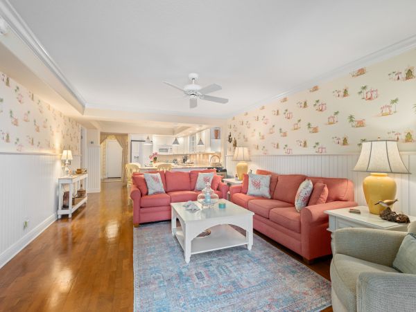 Direct Gulf Front Renovated Condo in Longboat Key
