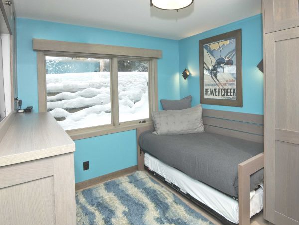 Newly Remodeled Vacation Condo Six Guests in Avon
