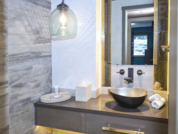 Newly Remodeled Vacation Condo Six Guests in Avon