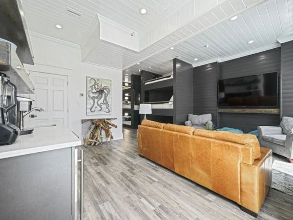 Destin Vacation Beach Home With Gulf Views Sleeps 26 Guests