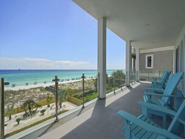 Destin Vacation Beach Home With Gulf Views Sleeps 26 Guests