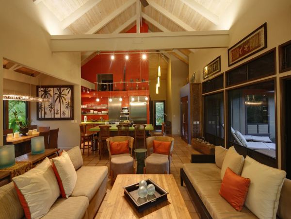 Best Lakeside Private Estate in Kauai