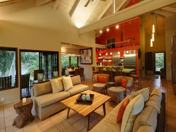 Best Lakeside Private Estate in Kauai