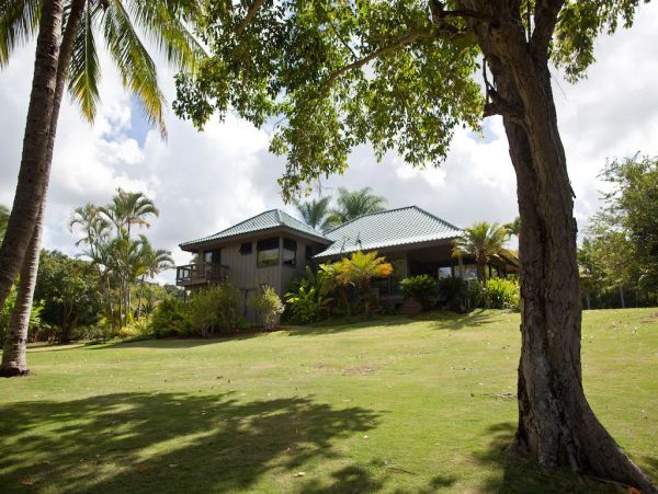 Best Lakeside Private Estate in Kauai