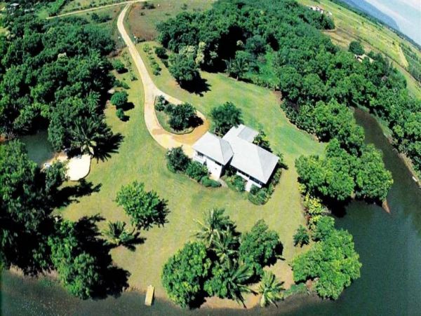 Best Lakeside Private Estate in Kauai