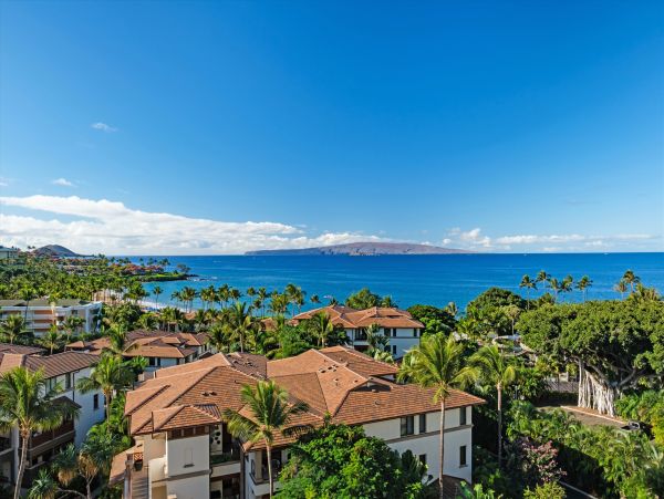 Luxury Vacation Penthouse with Ocean Views 6 Guests