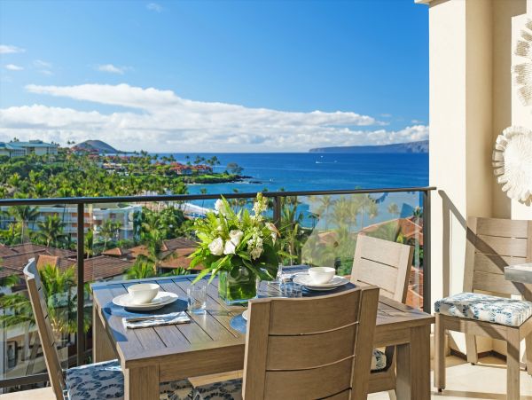 Luxury Vacation Penthouse with Ocean Views 6 Guests