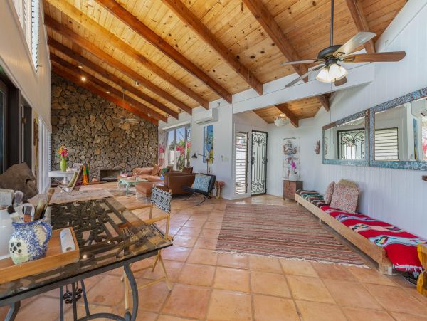 Lovely 3 Bedroom Vacation Home with Pool & Great Views