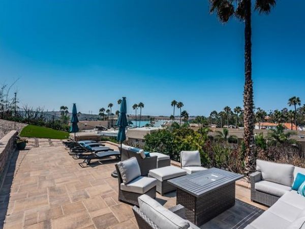 Luxury 4 Bedroom Vacation Home with Gorgeous Views