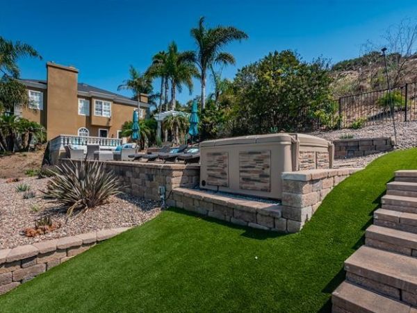 Luxury 4 Bedroom Vacation Home with Gorgeous Views