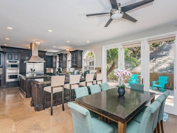 Luxury 4 Bedroom Vacation Home with Gorgeous Views