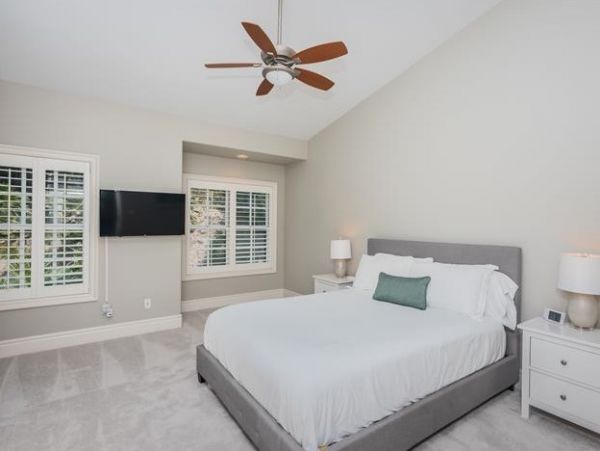 Luxury 4 Bedroom Vacation Home with Gorgeous Views