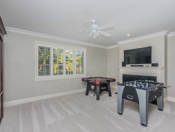 Luxury 4 Bedroom Vacation Home with Gorgeous Views