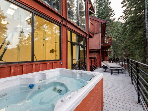 Sundance Home 996772