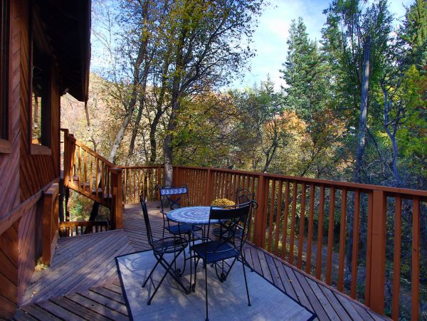 Great Cabin the Perfect Blend of Rustic Charm & Modern Conveniences