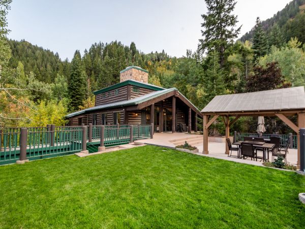 Sundance Home 996777