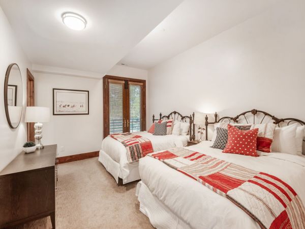 Sundance Home 996777