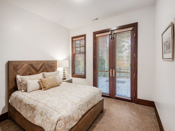 Sundance Home 996777