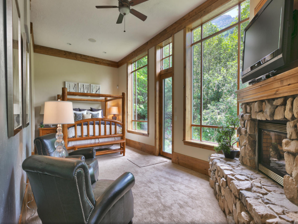 Sundance Home 996777