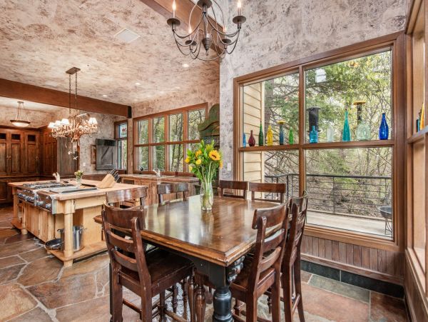 Sundance Home 996778