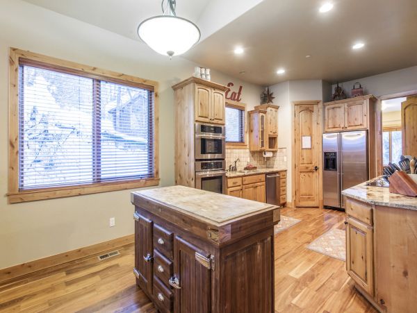 Sundance Home 996780