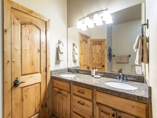 Sundance Home 996780