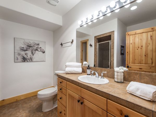 Beautiful Three Bedroom Cabin in Sundance 5 Min Walk from Resort