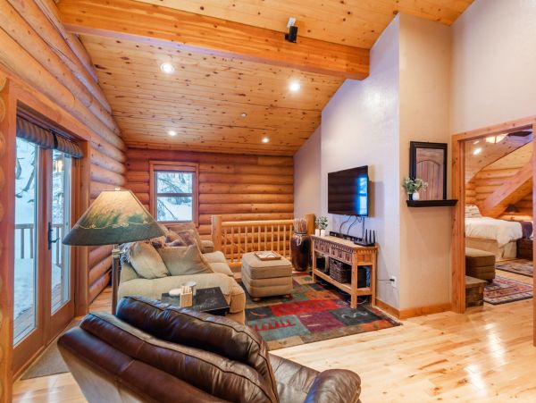 Sundance Home 996782
