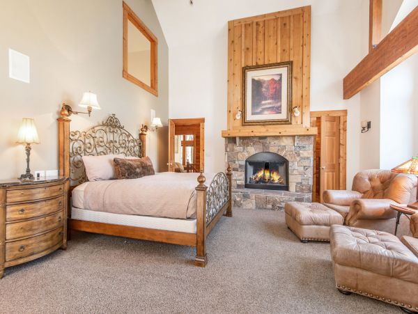 Sundance Home 996784