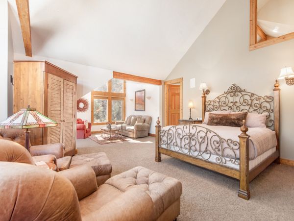 Sundance Home 996784