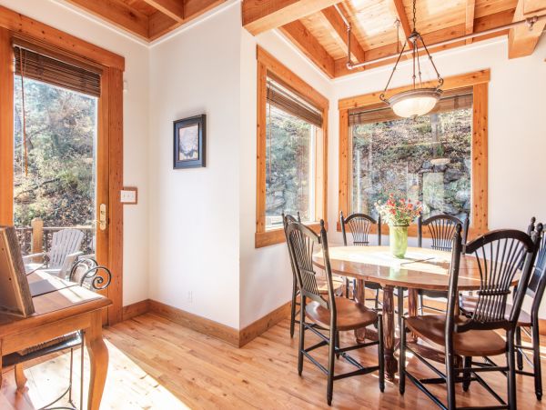 Sundance Home 996784