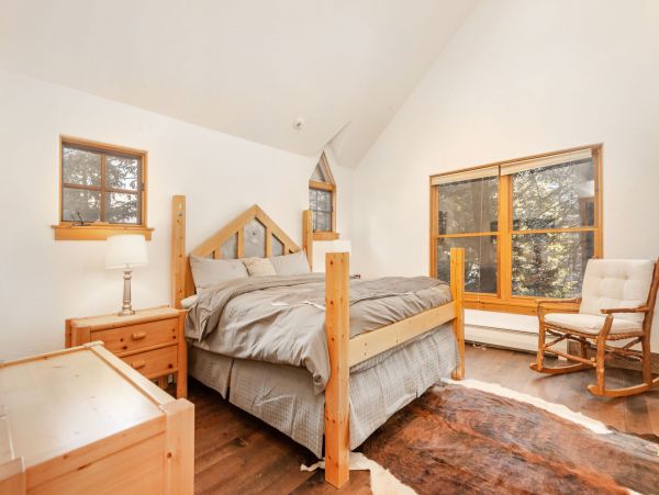 Sundance Home 996786