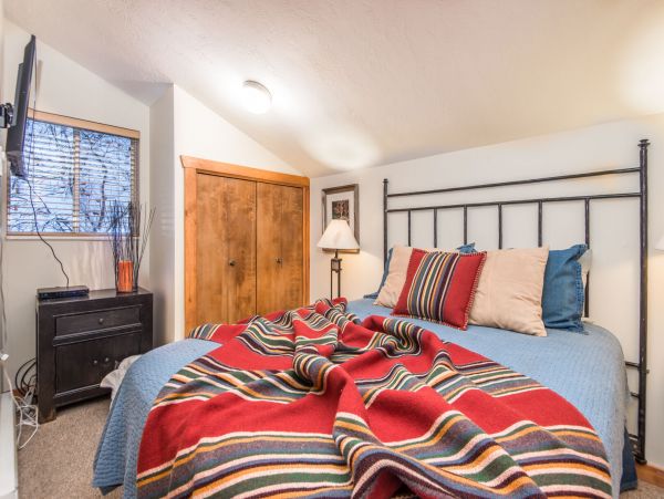 Sundance Home 996787