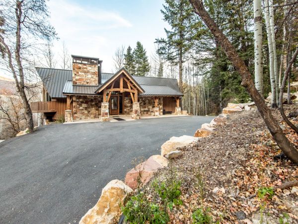 Sundance Home 996789